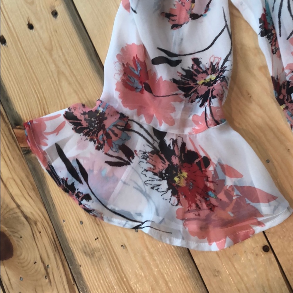 Cold Shoulder Top - Picture 3 of 6